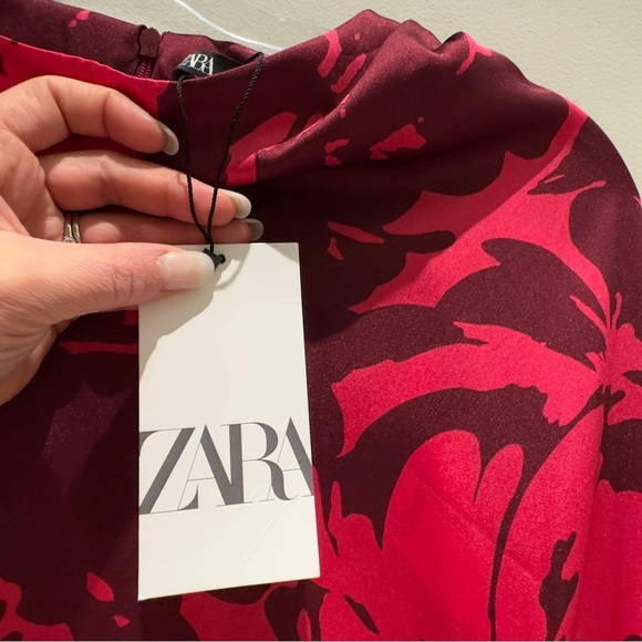 NWT- Zara Satin Shirt Mini Dress Retro Neck Long-Sleeved Back Zip Women's Size M - Picture 4 of 10